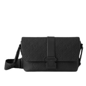 LOUIS VUITTON S CAPE MESSENGER