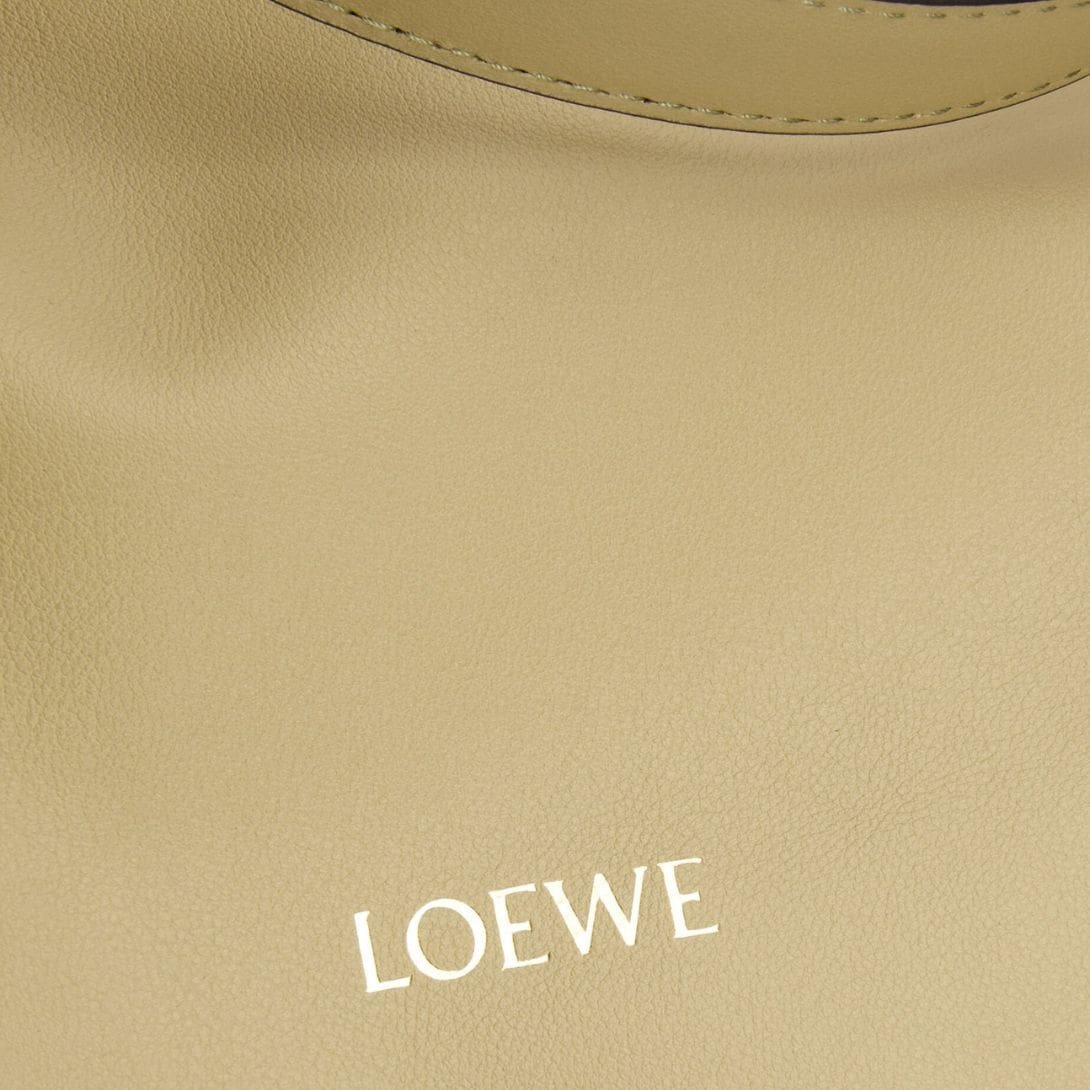 LOEWE LARGE FLAMENCO CLUTCH BAG IN CALFSKIN NAPPA - Image 4