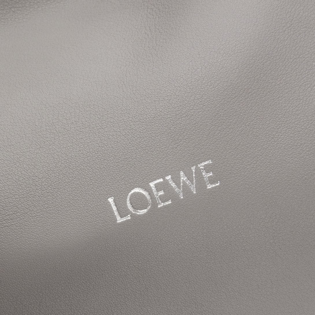 LOEWE LARGE FLAMENCO CLUTCH BAG IN CALFSKIN NAPPA - Image 4