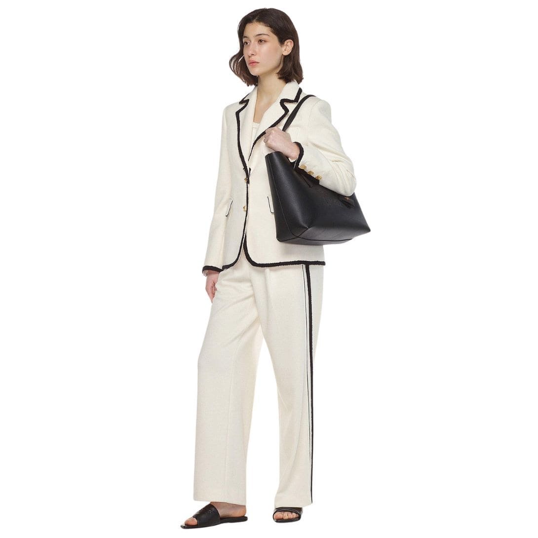 MCM MEDIUM HIMMEL SHOPPER IN EMBOSSED LOGO LEATHER BLACK - Image 6