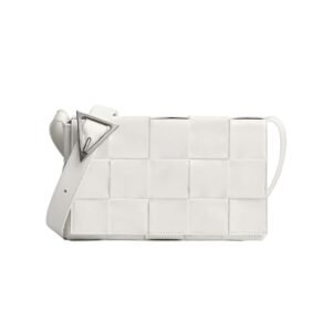 BOTTEGA VENETA CASSETTE