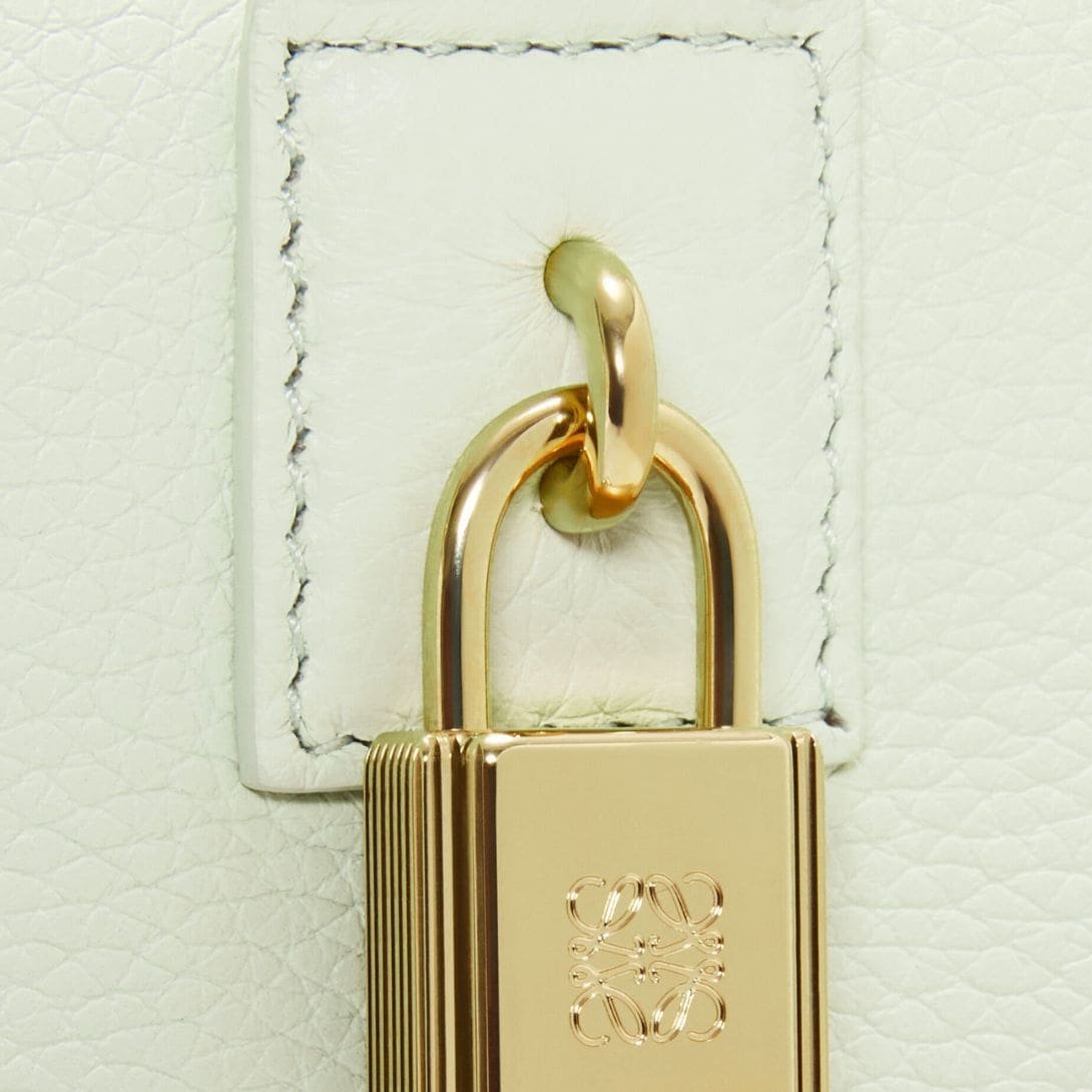 LOEWE AMAZONA 23 BAG IN SOFT GRAINED CALFSKIN - Image 7