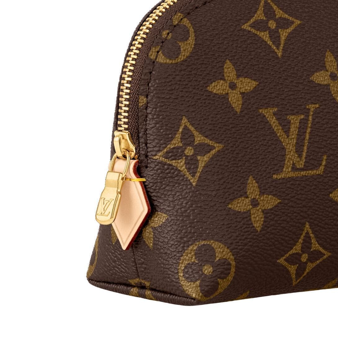 LOUIS VUITTON COSMETIC POUCH - Image 6