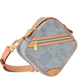 LOUIS VUITTON CHESS MESSENGER