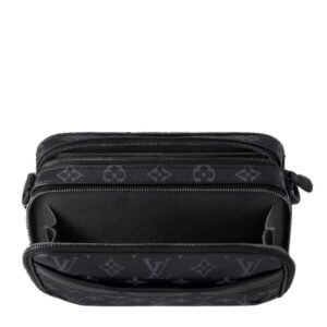 LOUIS VUITTON ALPHA MESSENGER