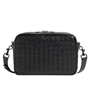 BOTTEGA VENETA MEDIUM INTRECCIATO CAMERA BAG