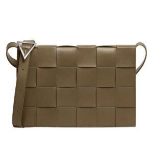 BOTTEGA VENETA MAXI CASSETTE