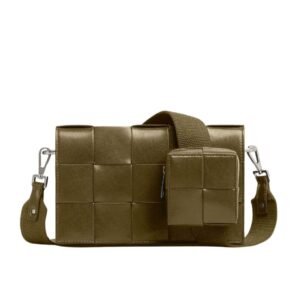 BOTTEGA VENETA CASSETTE WITH VERSATILE STRAP
