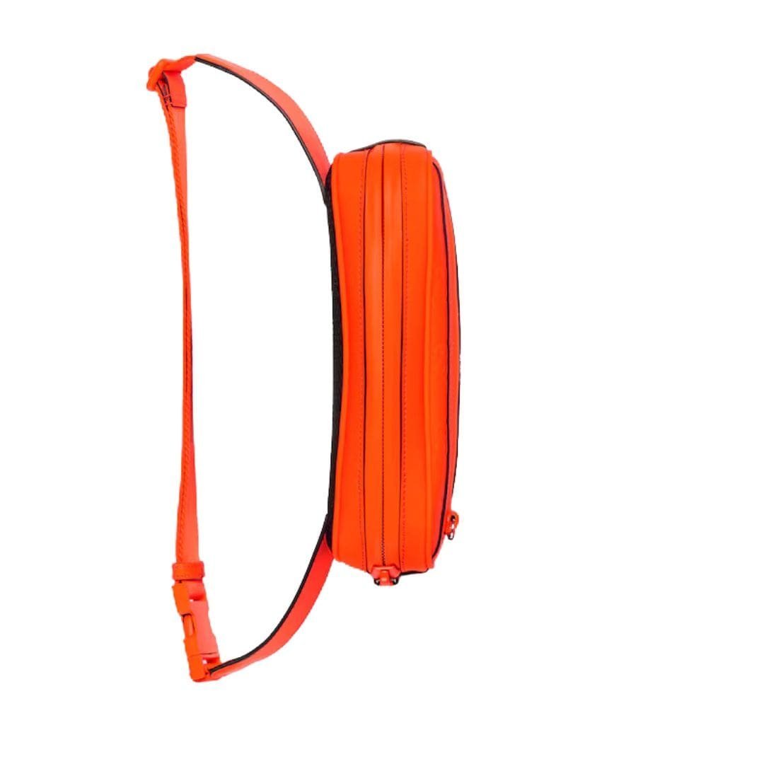 GUCCI GG RUBBER EFFECT BELT BAG - Image 6