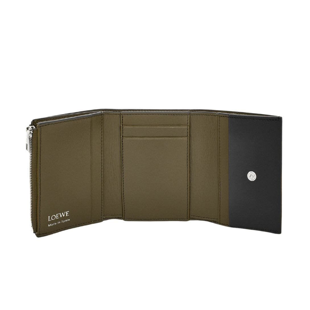 LOEWE TRIFOLD WALLET WITH ZIP IN SHINY CALFSKIN - Image 4