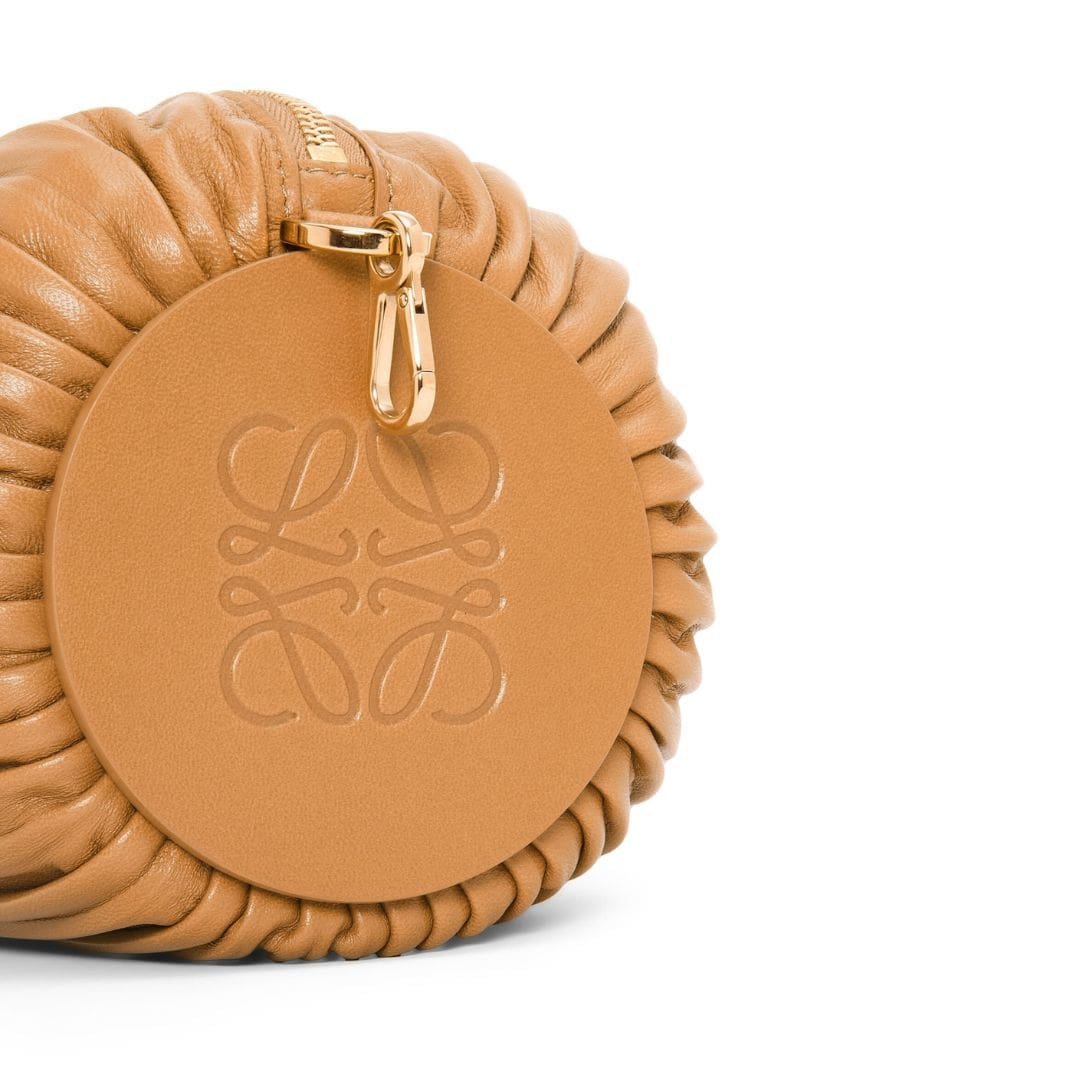 LOEWE BRACELET POUCH IN PLEATED NAPPA - Image 4