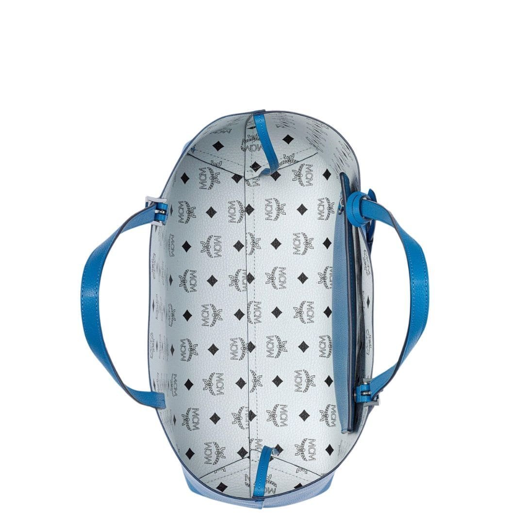 MCM MEDIUM HIMMEL SHOPPER IN EMBOSSED LOGO LEATHER BLUE - Image 4