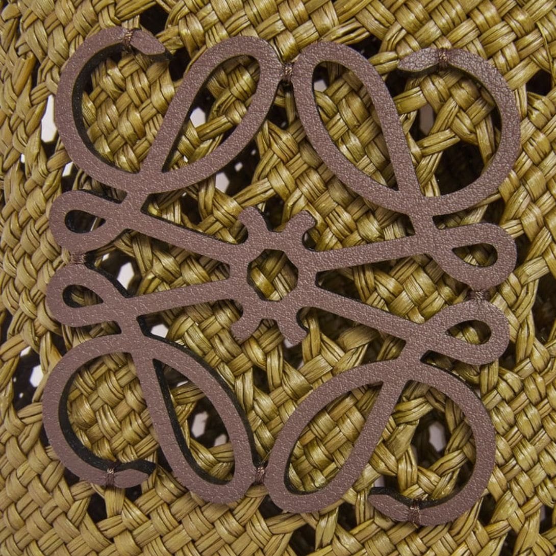 LOEWE SQUARE POCKET ANAGRAM AJOURE IN IRACA PALM AND CLASSIC CALFSKIN - Image 4