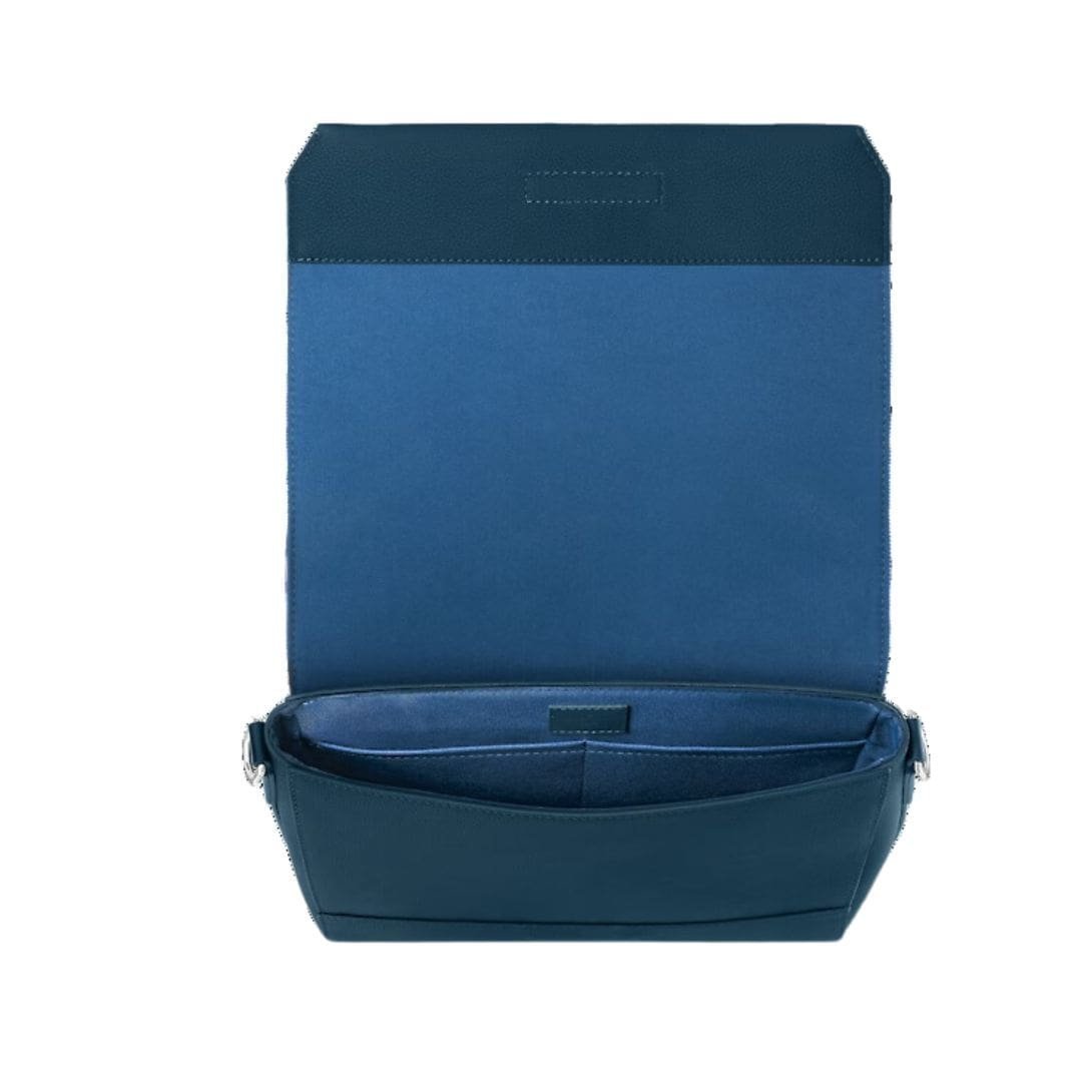 LOUIS VUITTON TAKEOFF MESSENGER - Image 3