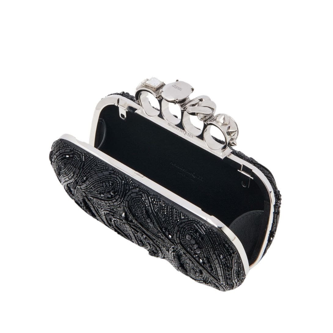 ALEXANDER MCQUEEN WOMANS KNUCKLE CLUTCH IN BLACK - Image 3