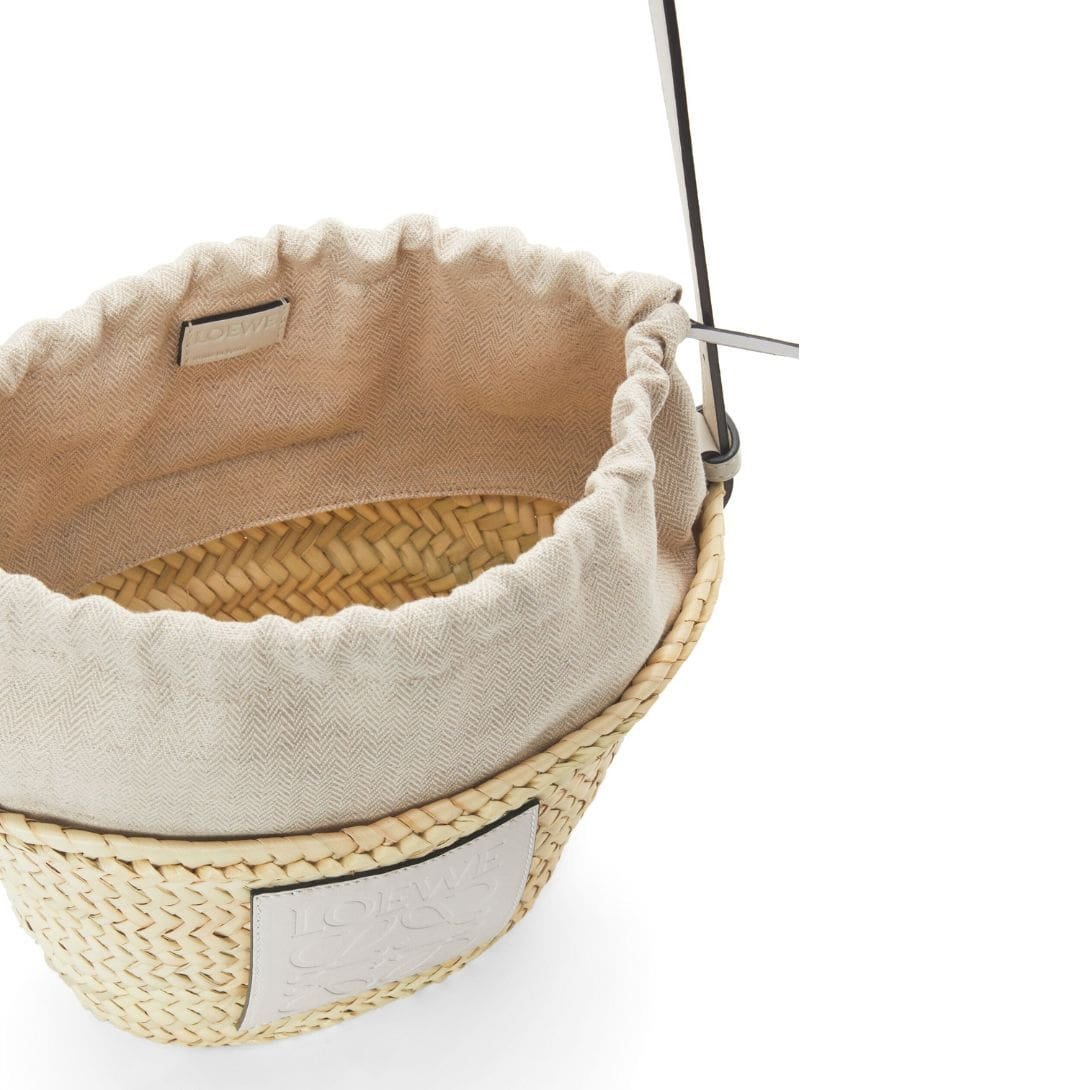 LOEWE BUCKET BAG WITH DRAWSTRING IN PALM LEAF AND CALFSKIN - Image 4