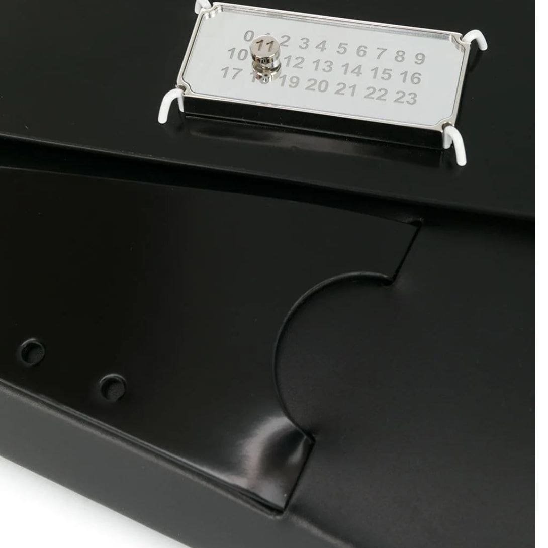 MAISON MARGIELA LARGE SNATCHED CLUTCH BAG - Image 3