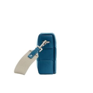 BOTTEGA VENETA CASSETTE WITH VERSATILE STRAP