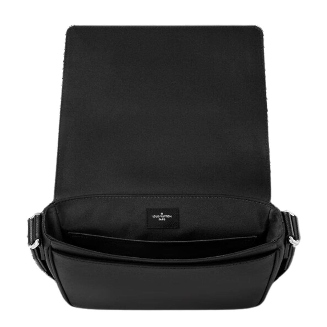 LOUIS VUITTON DISTRICT PM - Image 4