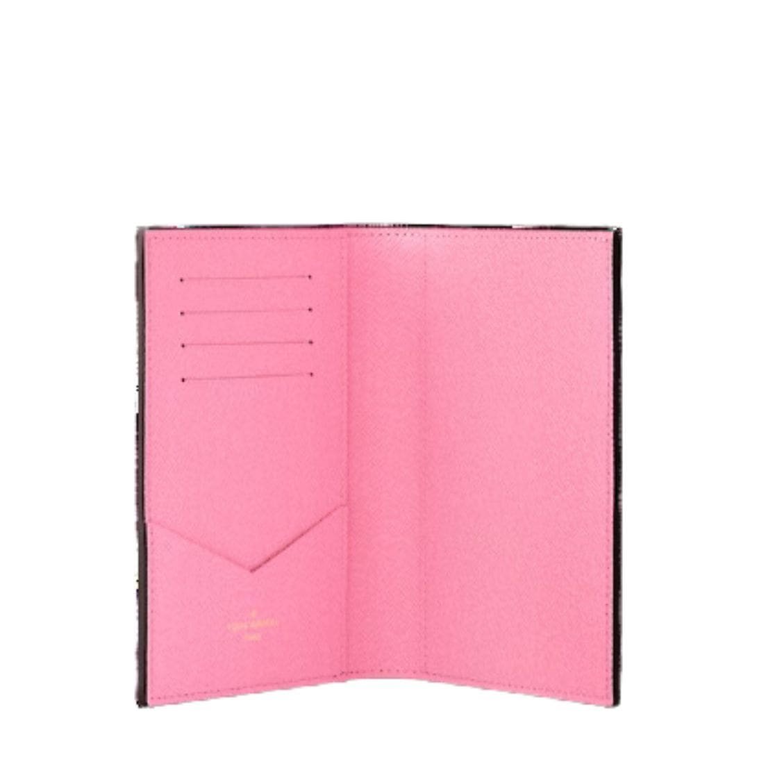 LOUIS VUITTON PASSPORT COVER - Image 4