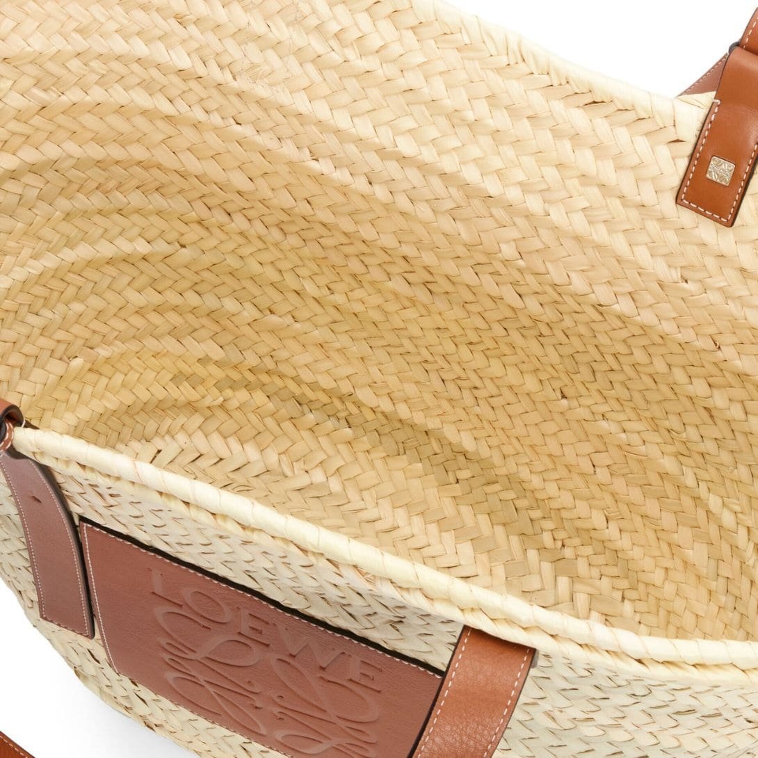 LOEWE LARGE BASKET BAG IN PALM LEAF AND CALFSKIN - Image 3