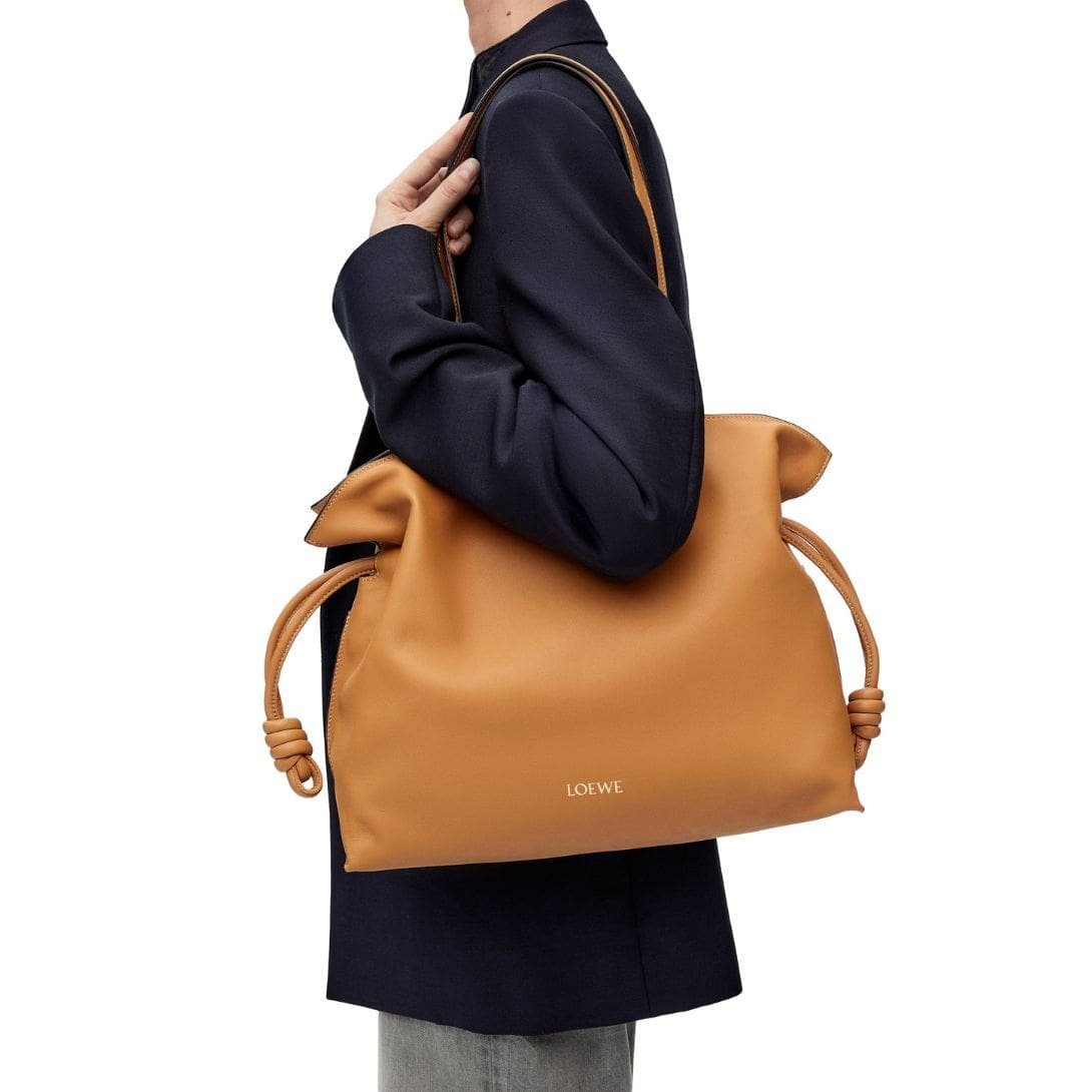 LOEWE LARGE FLAMENCO CLUTCH BAG IN CALFSKIN NAPPA - Image 6