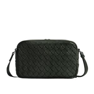 BOTTEGA VENETA SMALL INTRECCIATE CAMERA BAG