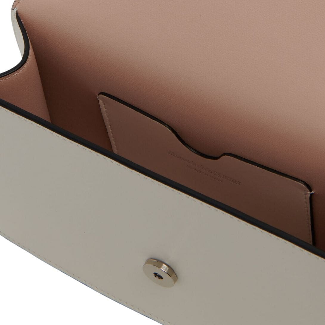 ALEXANDER MCQUEEN WOMEN'S THE BIKER SMALL SKULL BAG IN SOFT IVORY - Image 4