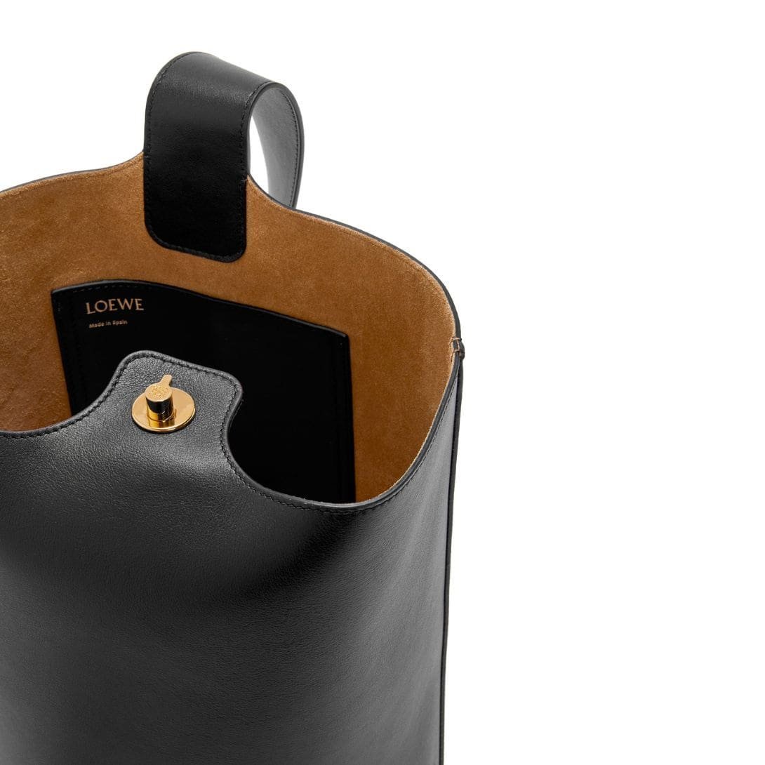 LOEWE MEDIUM PEBBLE BUCKET BAG IN SOFT CALFSKIN - Image 5