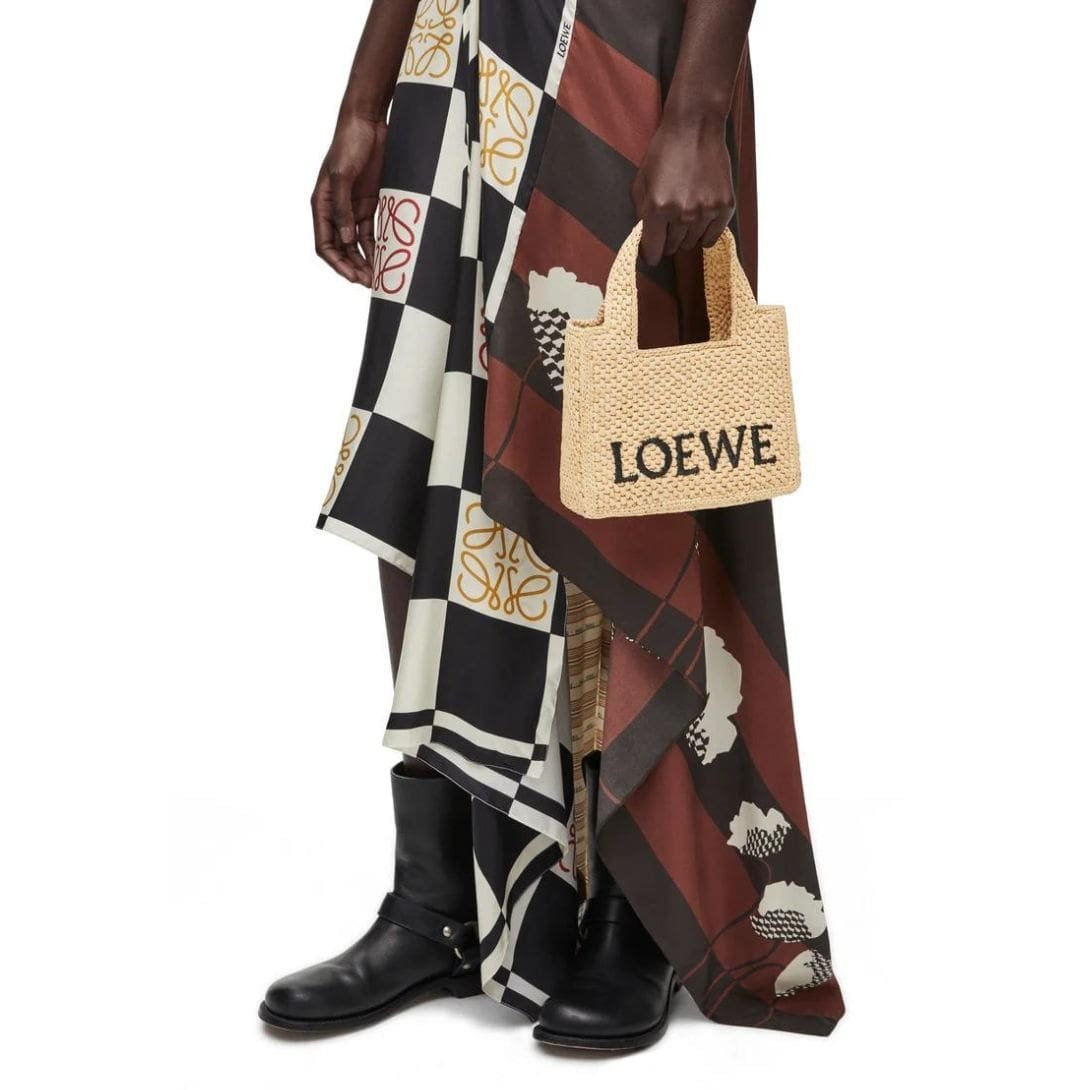 LOEWE FONT TOTE MINI BAG IN RAFFIA - Image 9