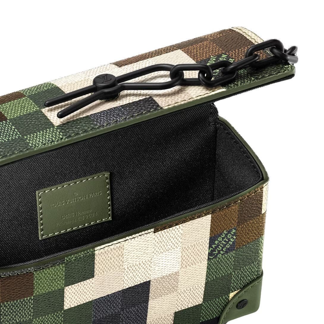 LOUIS VUITTON STEAMER WEARABLE WALLET - Image 5