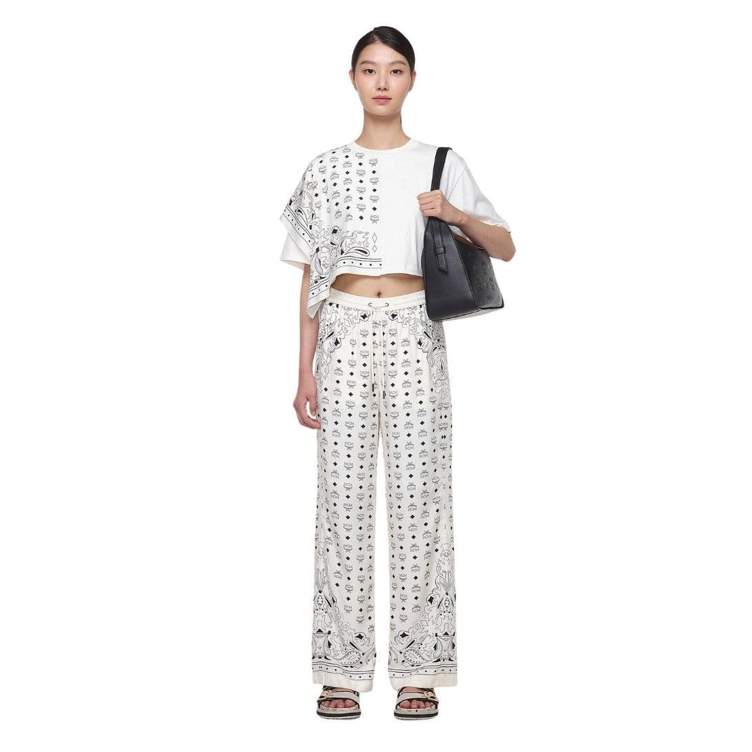 MCM MEDIUM AREN FLAP HOBO BAG IN EMBOSSED MONOGRAM LEATHER BLACK - Image 3