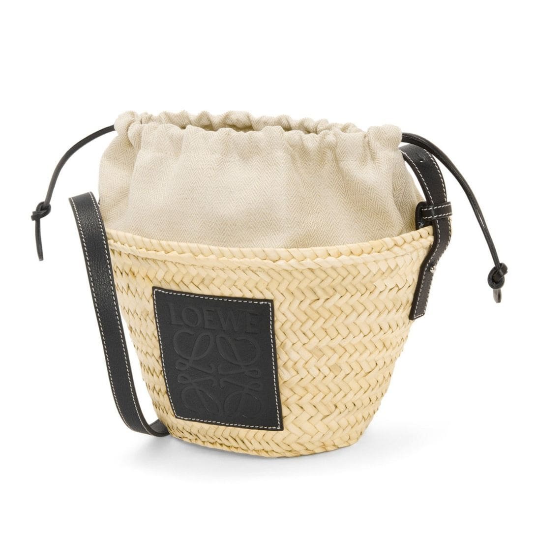LOEWE BUCKET BAG WITH DRAWSTRING IN PALM LEAF AND CALFSKIN - Image 2