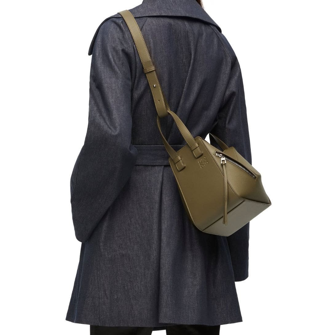 LOEWE COMPACT HAMMOCK BAG IN CLASSIC CALFSKIN - Image 8