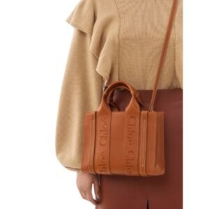CHLOE SMALL WOODY TOTE BAG CARAMEL