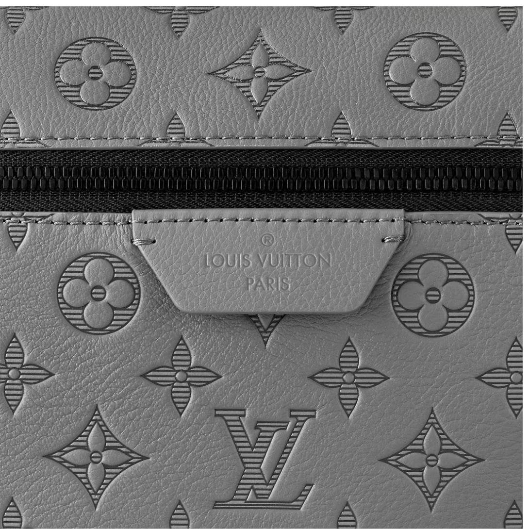 LOUIS VUITTON DISCOVERY BACKPACK - Image 7