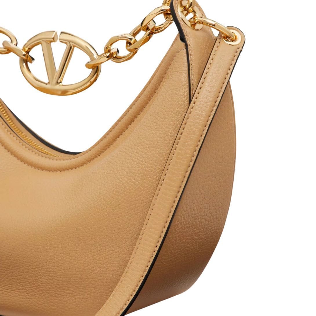 VALENTINO GARAVANI SMALL VLOGO MOON HOBO BAG IN GRAINY CALFSKIN WITH CHAIN - Image 11