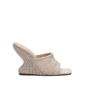 MAGDA BUTRYM INVERTED WEDGE MULE IN CREAM CROCHET