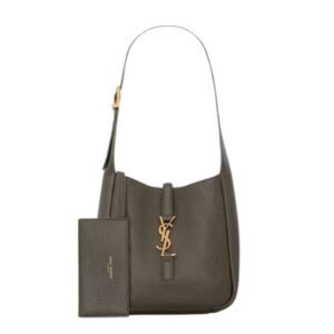 SAINT LAURENT WOMEN’S LE 5 À 7 SUPPLE BABY SHOULDER BAG IN GRAINED LEATHER LIGHT MUSK