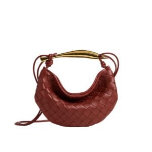 WOMAN BOTTEGA VENETA BABY SARDINE SAPELE