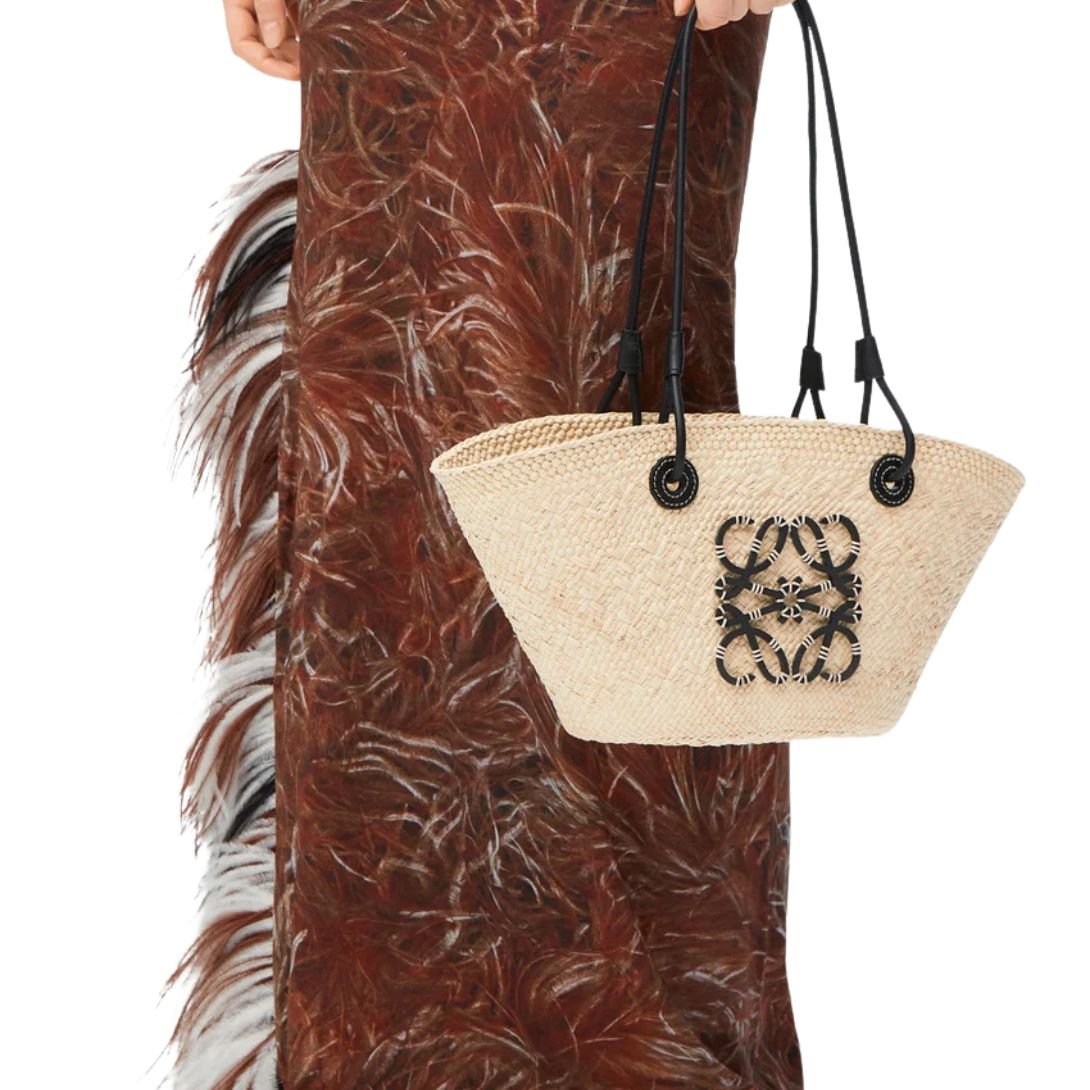 WOMEN LOEWE ANAGRAM BASKET IN IRACA PALM AND CALF LEATHER NATURAL
