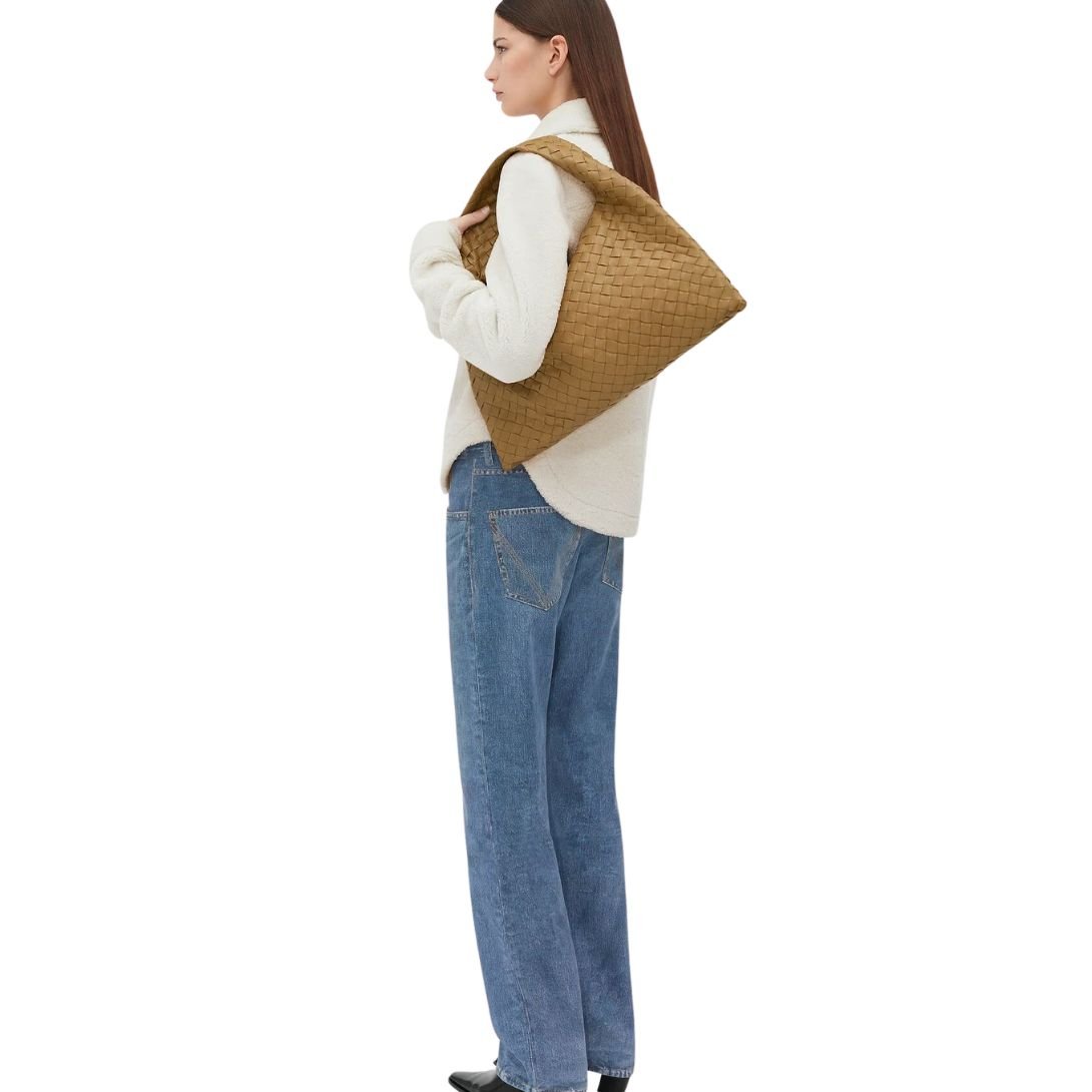 BOTTEGA VENETA WOMENS HOP DARK PRALINE