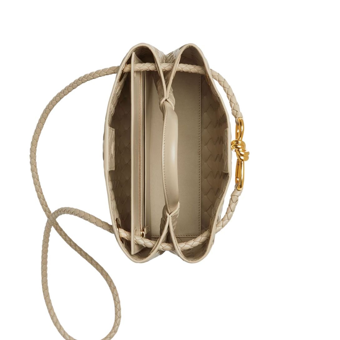 WOMAN BOTTEGA VENETA SMALL ANDIAMO SHOULDER BAG ECRU