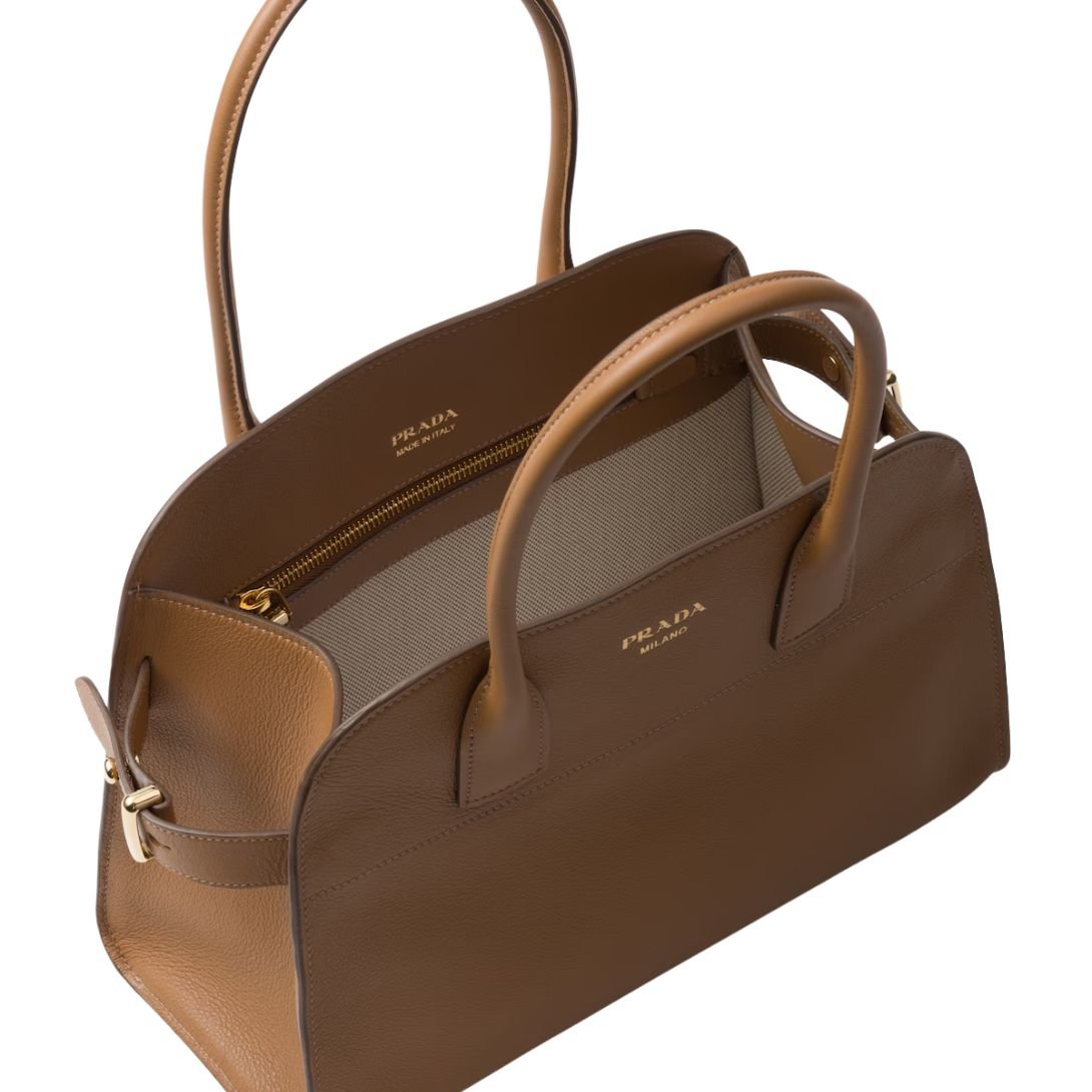 PRADA MEDIUM LOGO-STAMP LEATHER TOTE BAG WOMEN CARAMEL