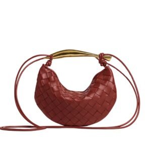 WOMAN BOTTEGA VENETA BABY SARDINE SAPELE